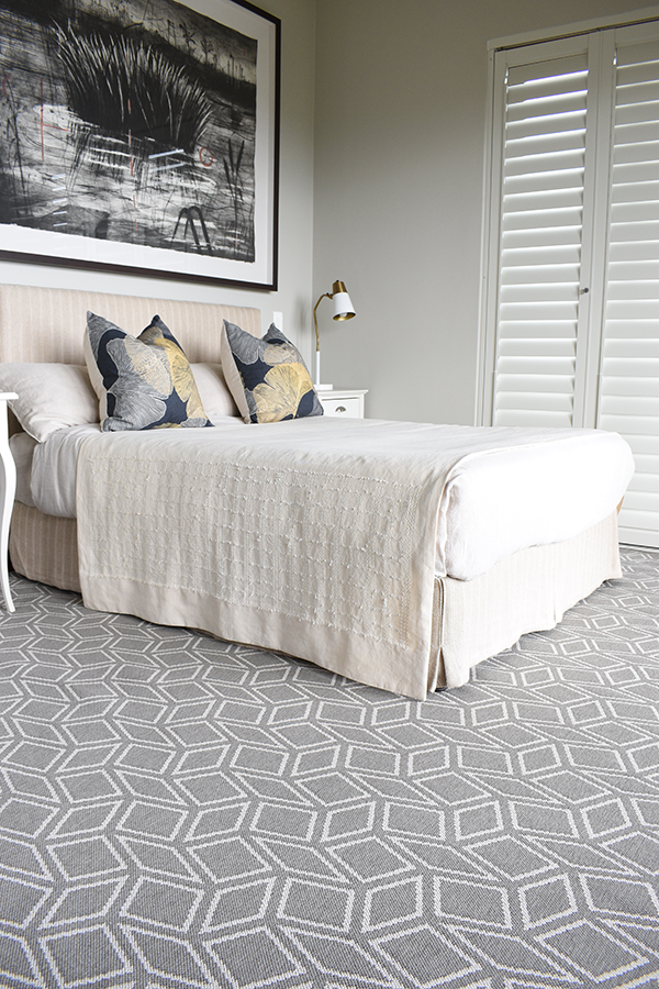 RHOMBUS PEWTER
